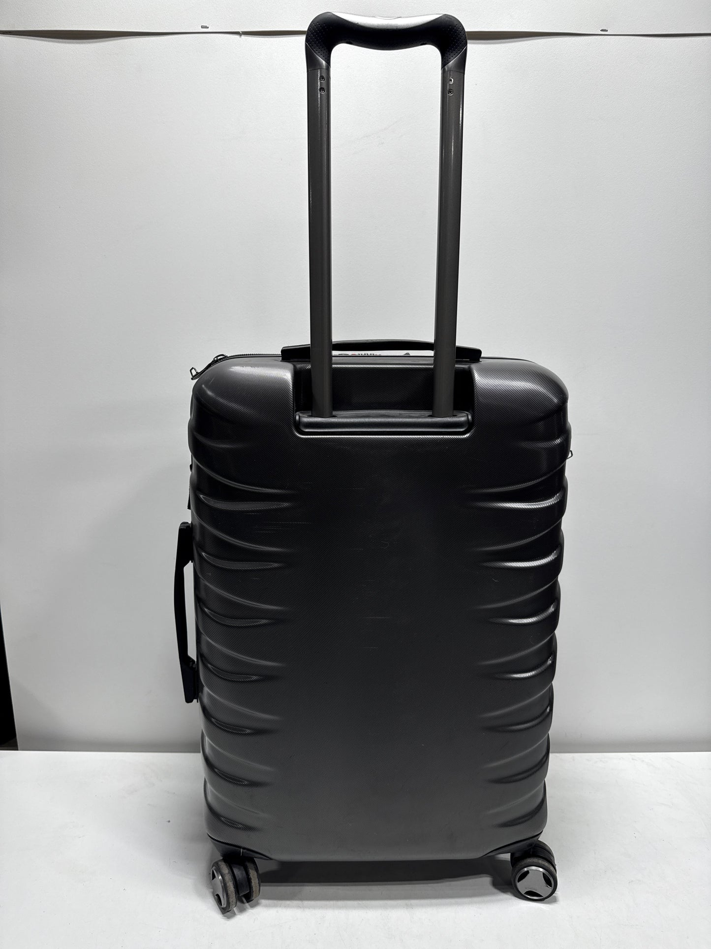 Used Ricardo 3 piece Hardside Spinner Set