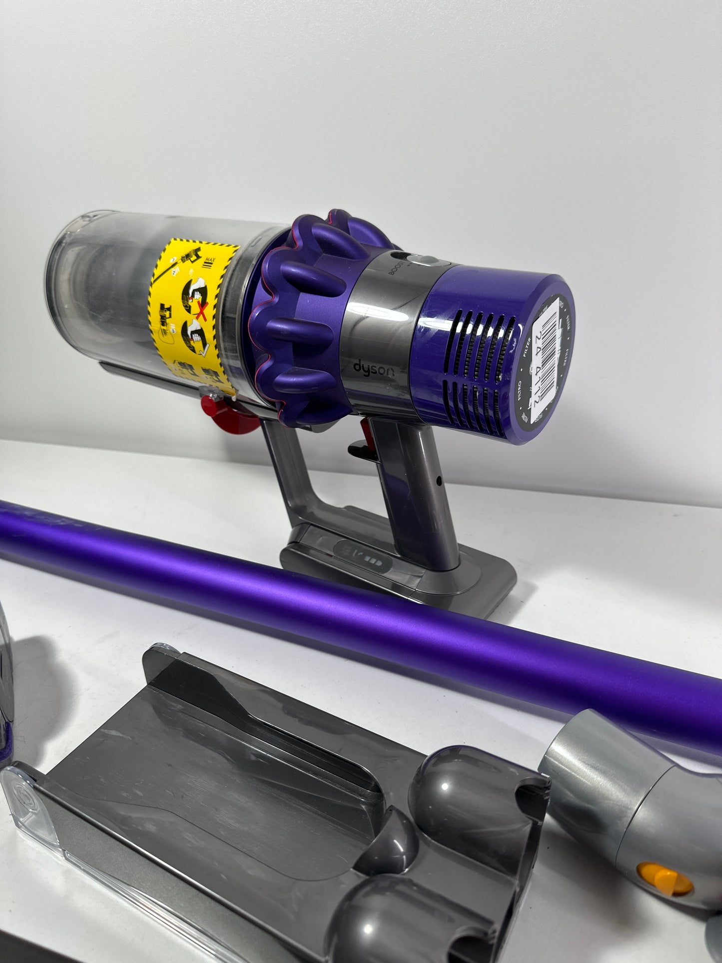 Used See Desc Dyson V10 Vacuum Cleaner