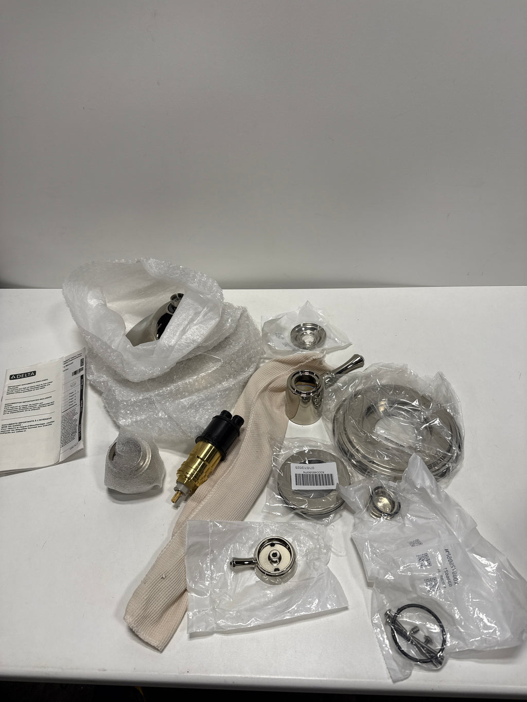 Delta Faucet Cassidy 17T Series Dual-Function Shower Trim Kit with Single-Spray Touch-Clean Shower Head, Polished Nickel T17T297-PN (Valve Not Included)