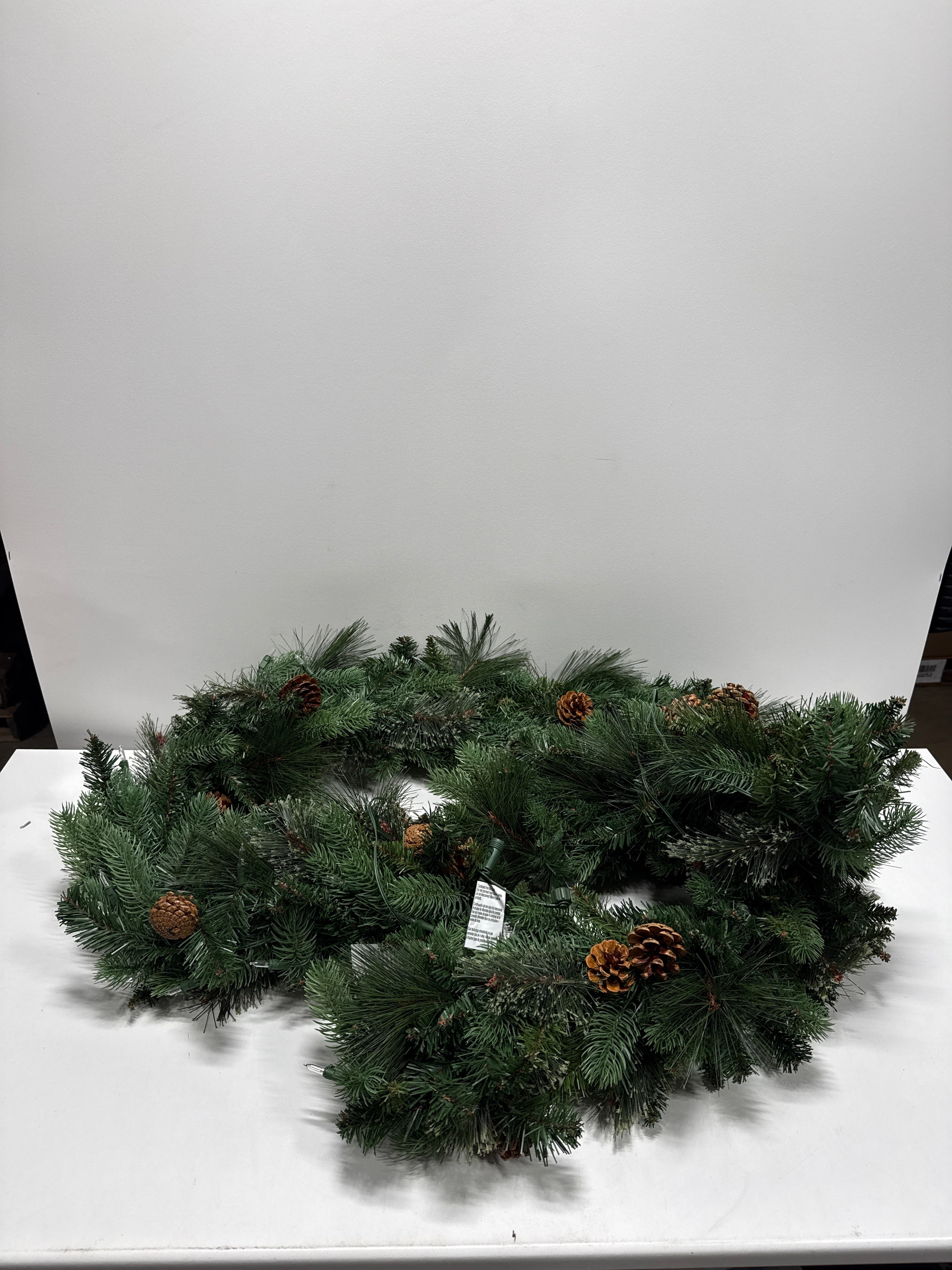 Kirkland 2.7 m (9 ft.) Pre-lit Garland with 90 Dual Colour LED Lights - *Christmas & Seasonal
