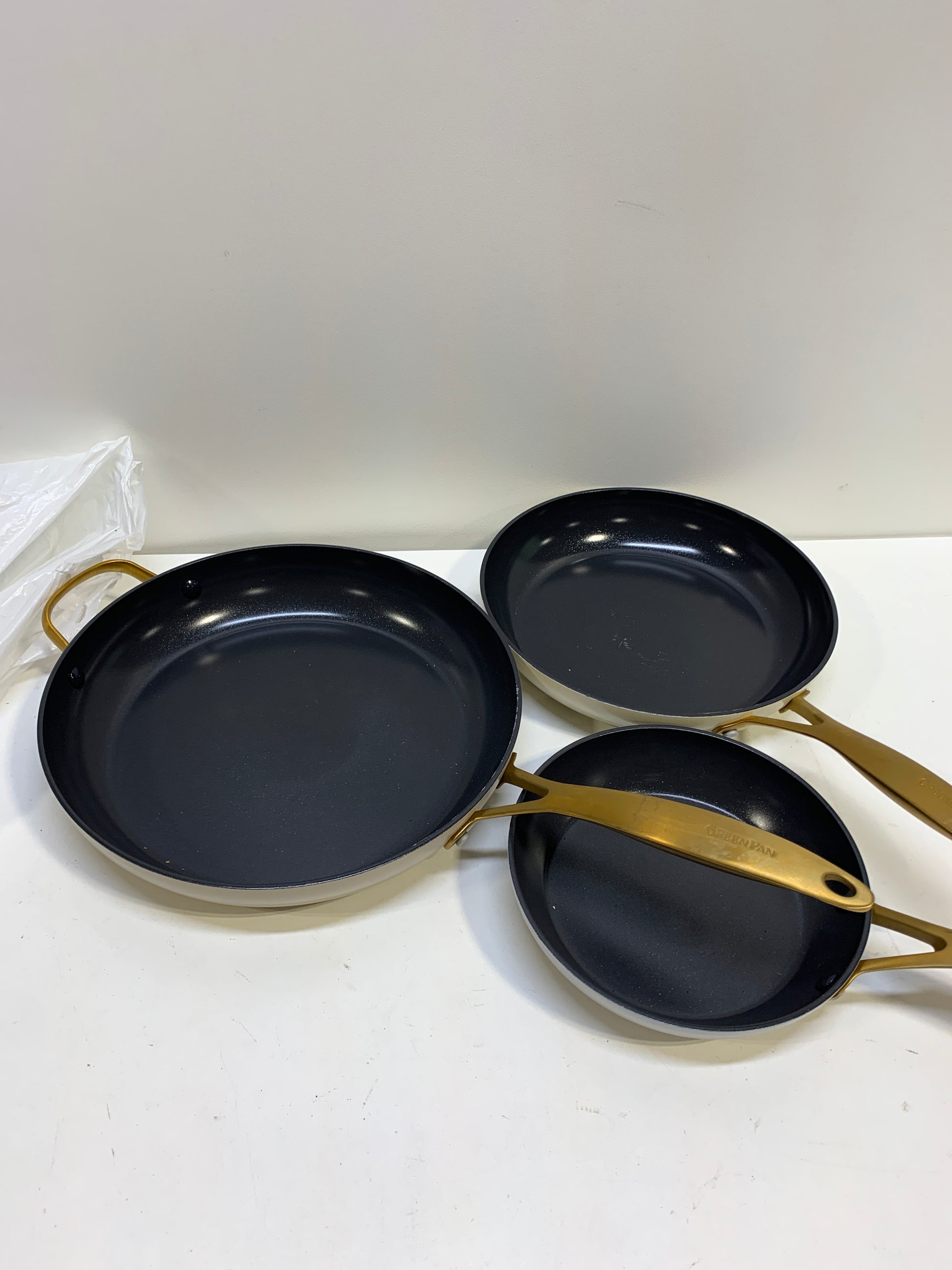 Used GreenPan Jewel Pro Ceramic Non-Stick 3-piece Fry Pan Set - *Kitchen & Dining