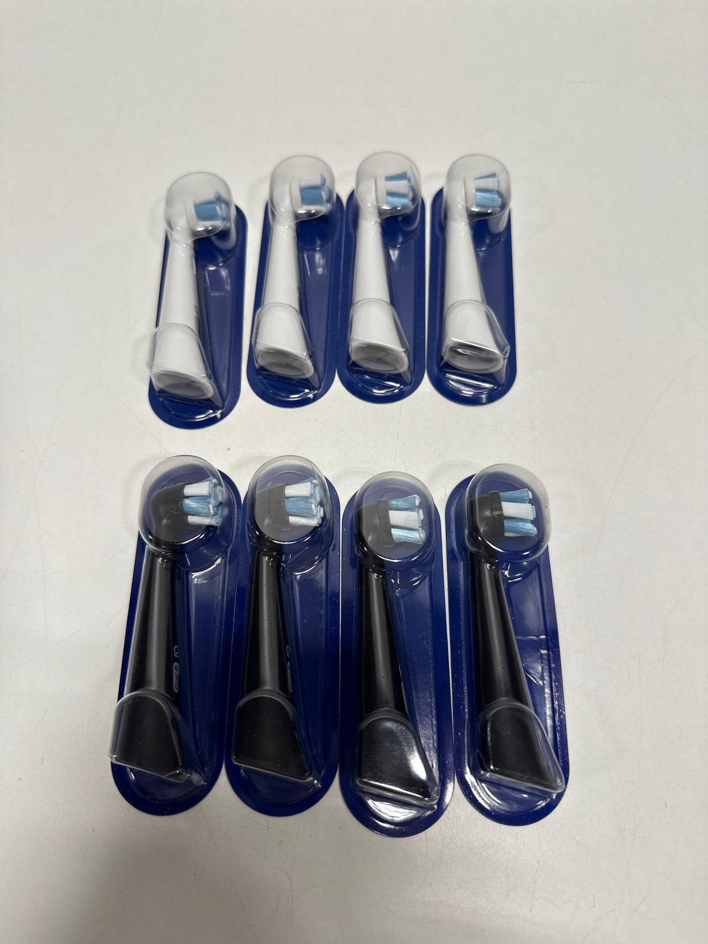 Oral-B iO Deep Clean Replacement Toothbrush Head, 8-count