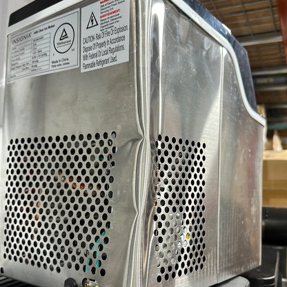Ver descripción Insignia Máquina para hacer hielo transparente portátil de 44 libras con apagado automático Acero inoxidable