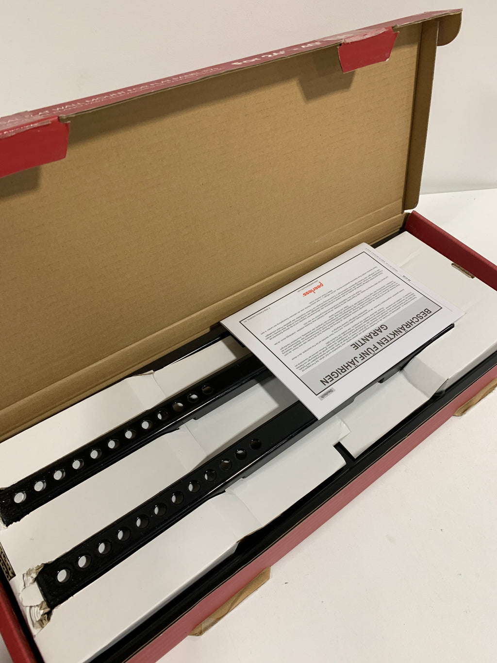 PEERLESS INDUSTRIES TVFMU 26-40’’ Universal Flat TV Mount - *TV & Home Theater