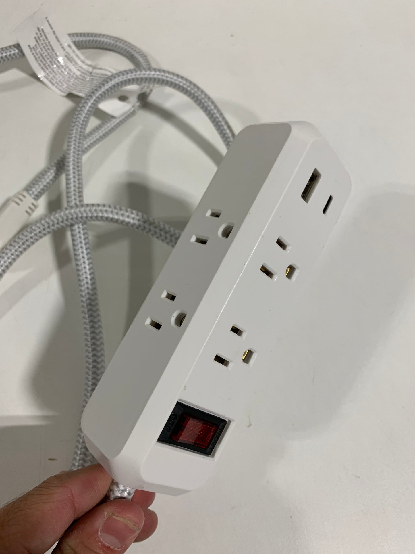 HDX 8-in-1 6-Outlet 5 ft. Power Strip with 2 USB Ports, White