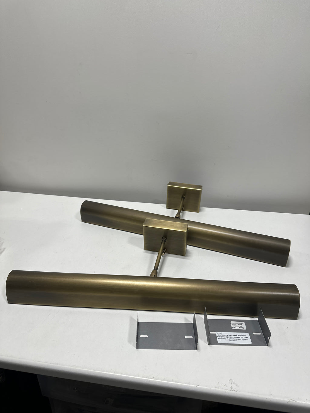 2 x Used House of Troy BTLED24-71 Classic Antique Brass LED 24" Battery Operated Picture Lighting Fixture