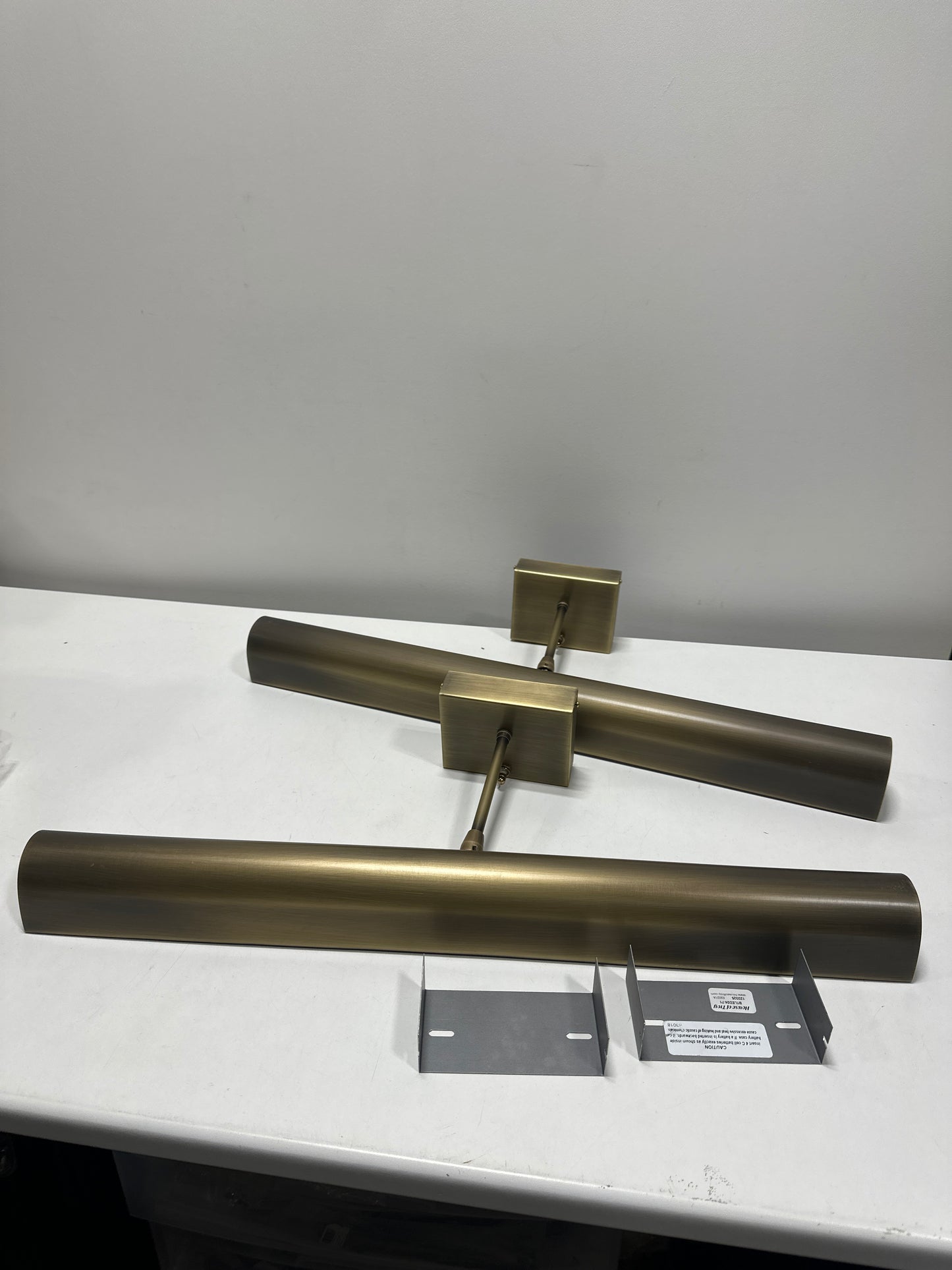 2 x Used House of Troy BTLED24-71 Classic Antique Brass LED 24" Battery Operated Picture Lighting Fixture