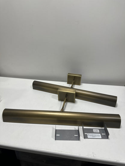 2 x Used House of Troy BTLED24-71 Classic Antique Brass LED 24" Battery Operated Picture Lighting Fixture