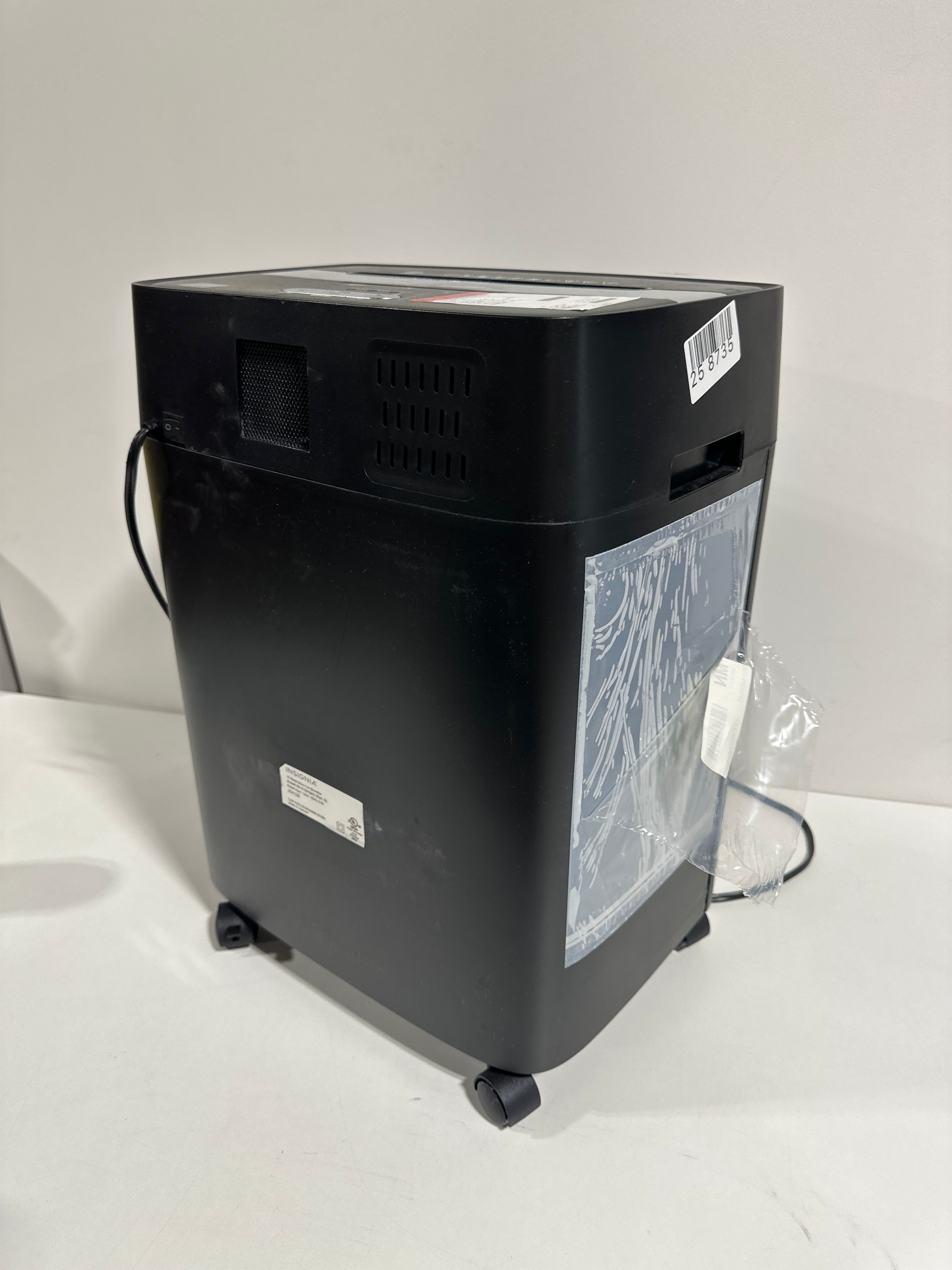 Used Insignia - 10-Sheet Microcut Shredder - Black - *Computers & Office