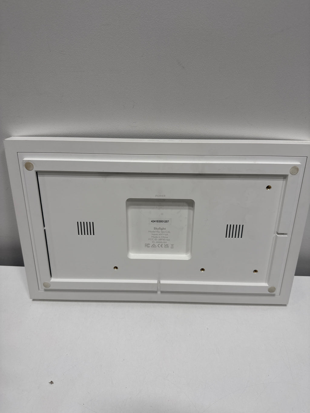 Used Skylight - Calendar: 15 Inch Touchscreen Smart Calendar and Chore Chart - White