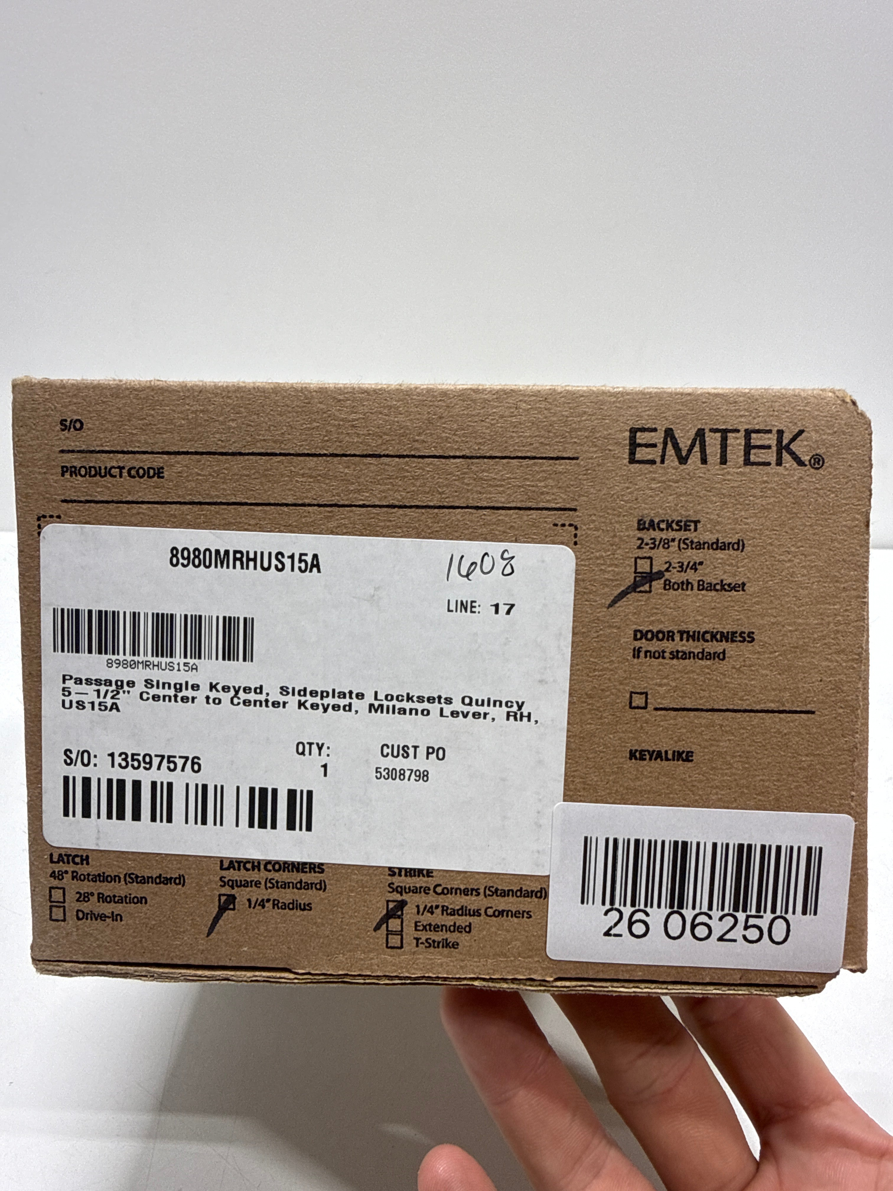Emtek - Passage Single Keyed, Sideplate Locksets Quincy 5-1/2'' Center to Center Keyed, Milano Lever, RH, US15 - Satin Nickel