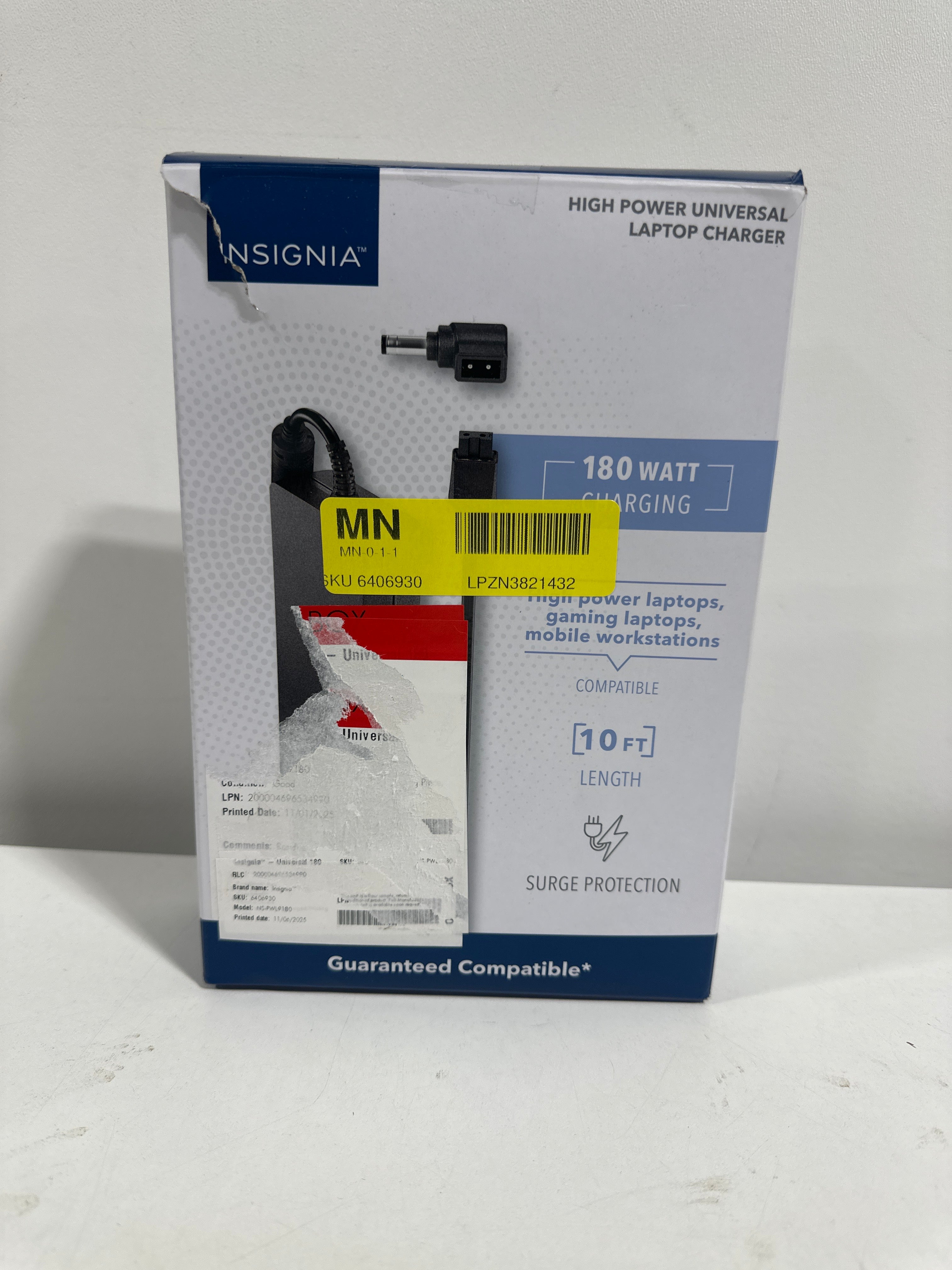 Insignia - Universal 180W High-Power Laptop Charger - Black - *Computers & Office