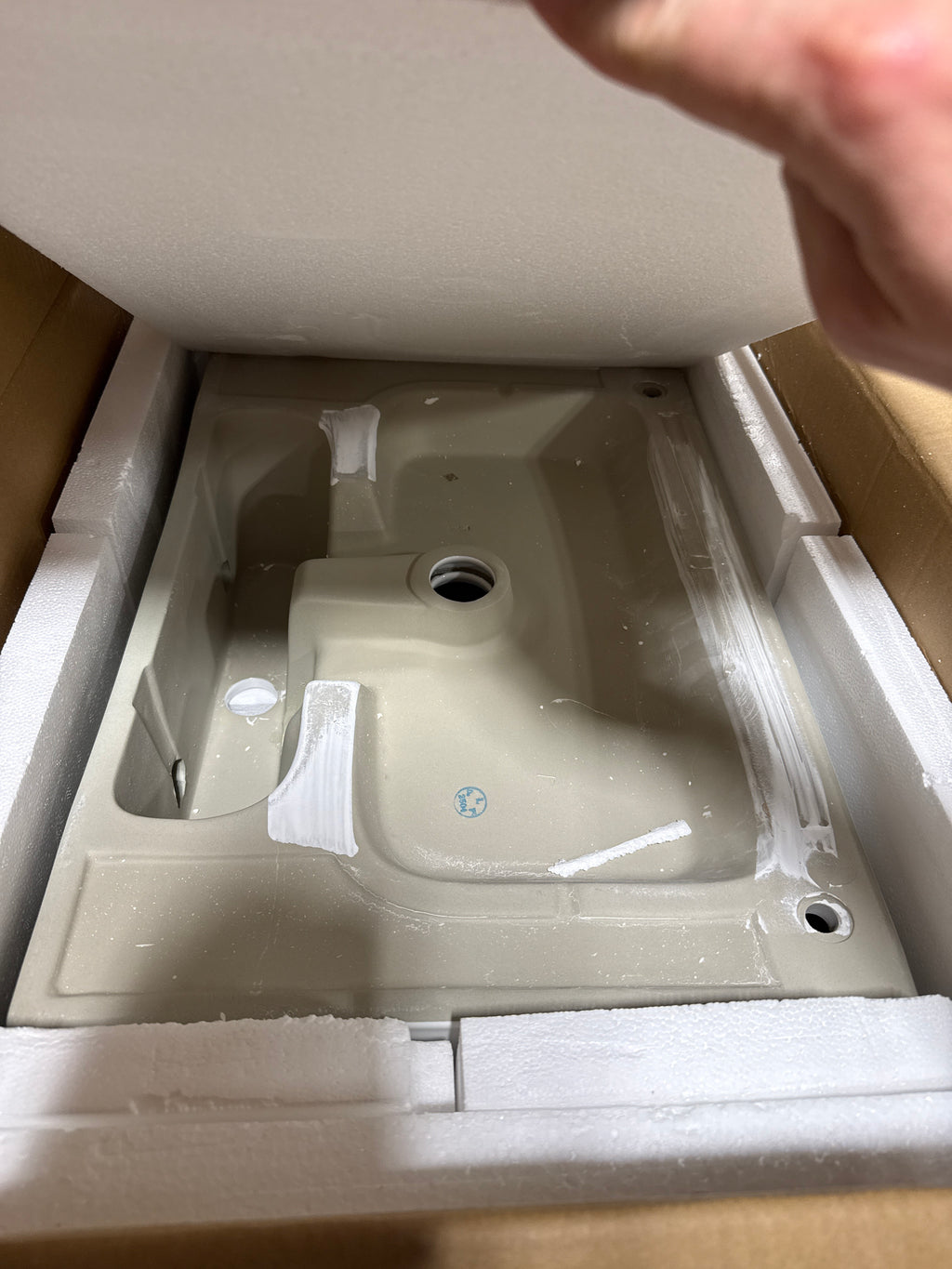 Swiss Madison Claire Ceramic Console Sink White Basin Matte White Legs, 24 Inch (SM-CS741)