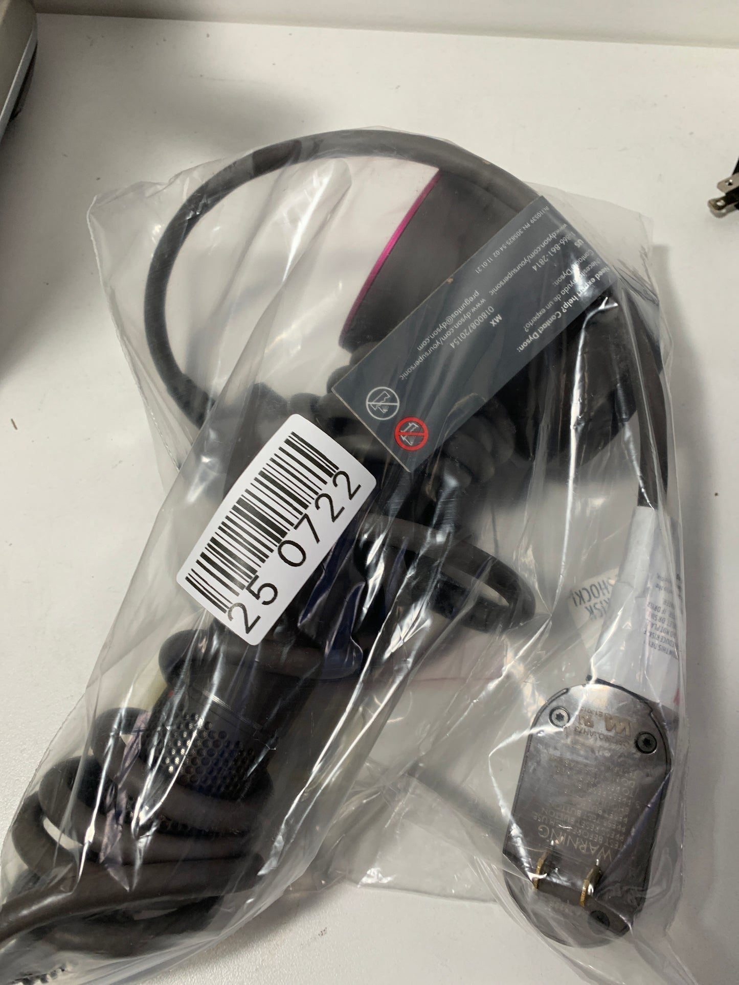 Used Dyson - Supersonic Hair Dryer - Iron/Iron/Fuchsia