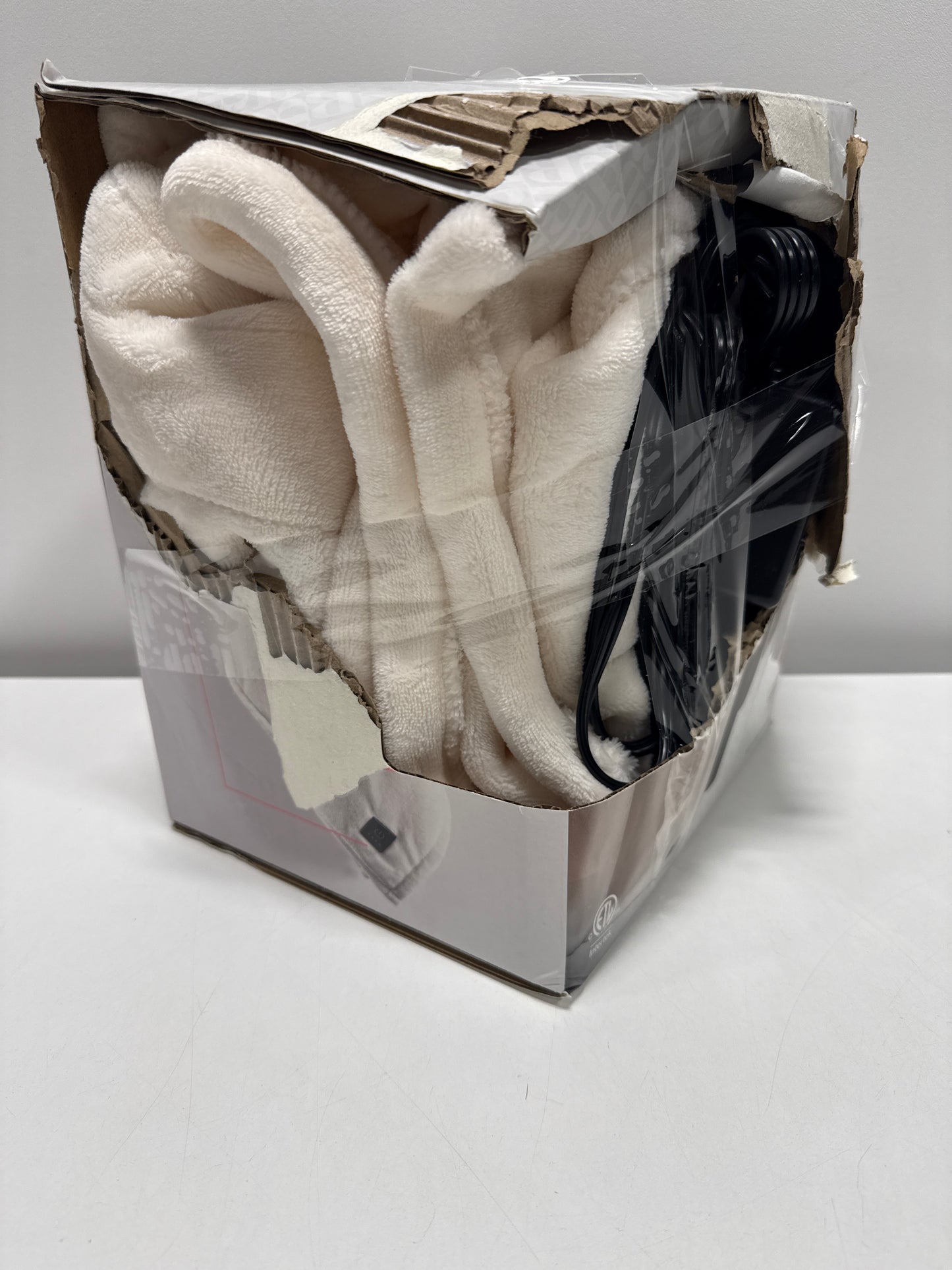 Brookstone Heated Solid Plush Throw Ivory - *Bedding