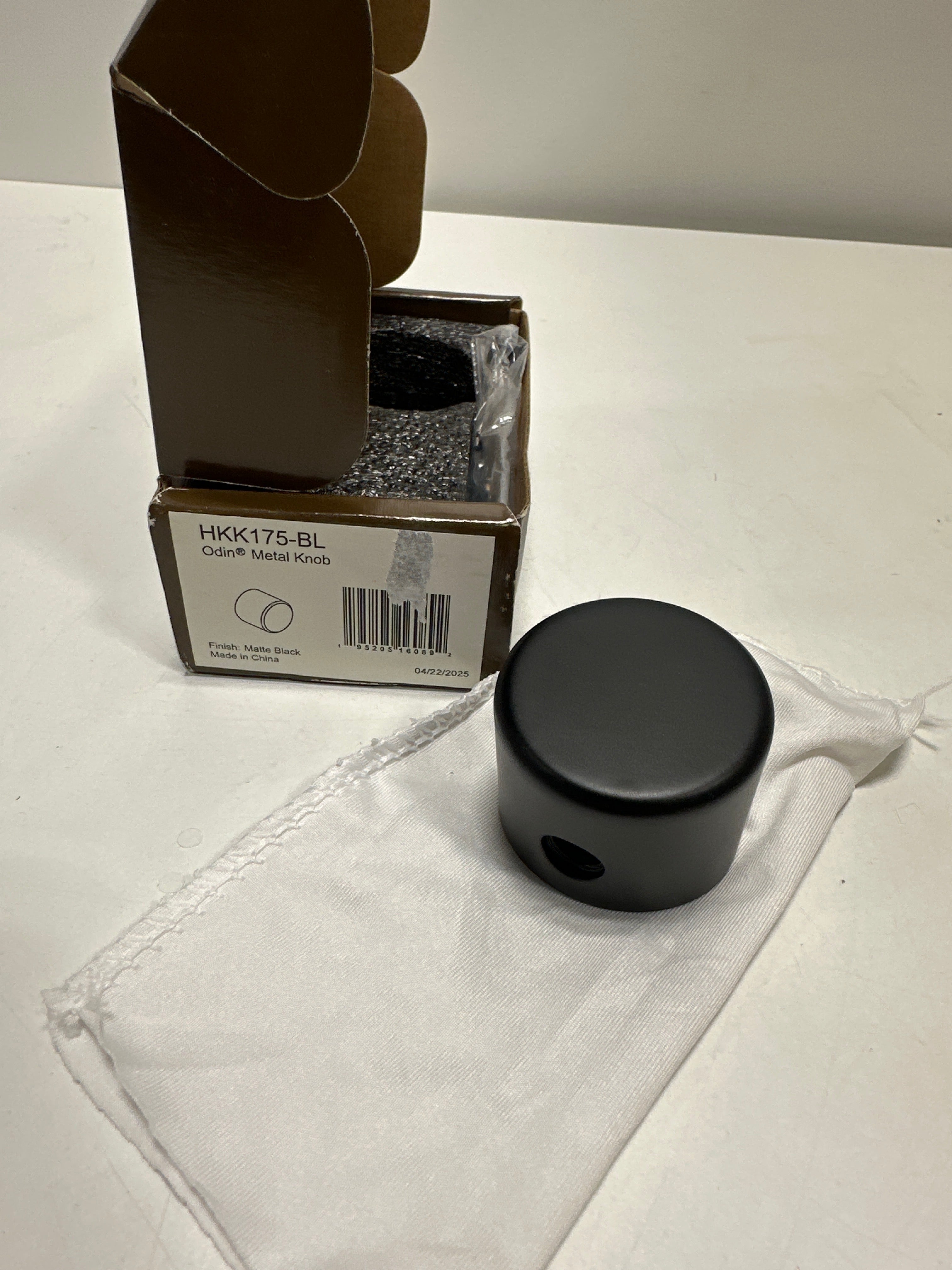 Brizo HKK175 Odin Kitchen Faucet Handle Kit - Metal Knob Matte BlackMPN: HKK175-BL Color: matte black
