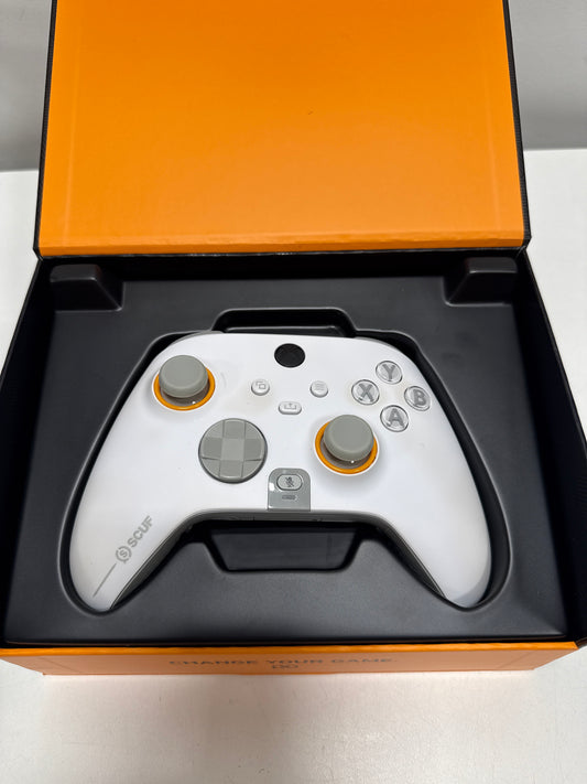 Used SCUF - Instinct Pro Wireless Performance Controller for Xbox Series X|S Xbox One PC and Mobile - White