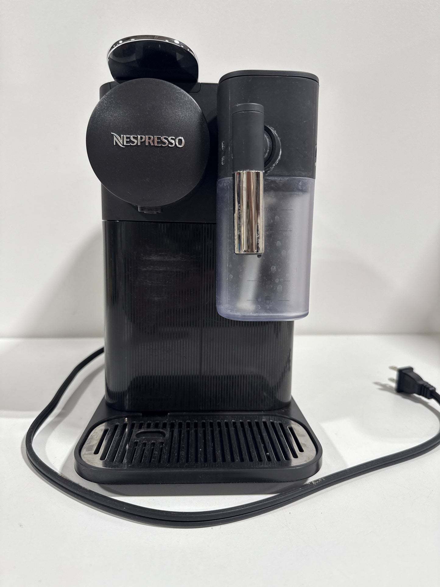 Used Nespresso Original Lattissima One Espresso Machine by De'Longhi - Black