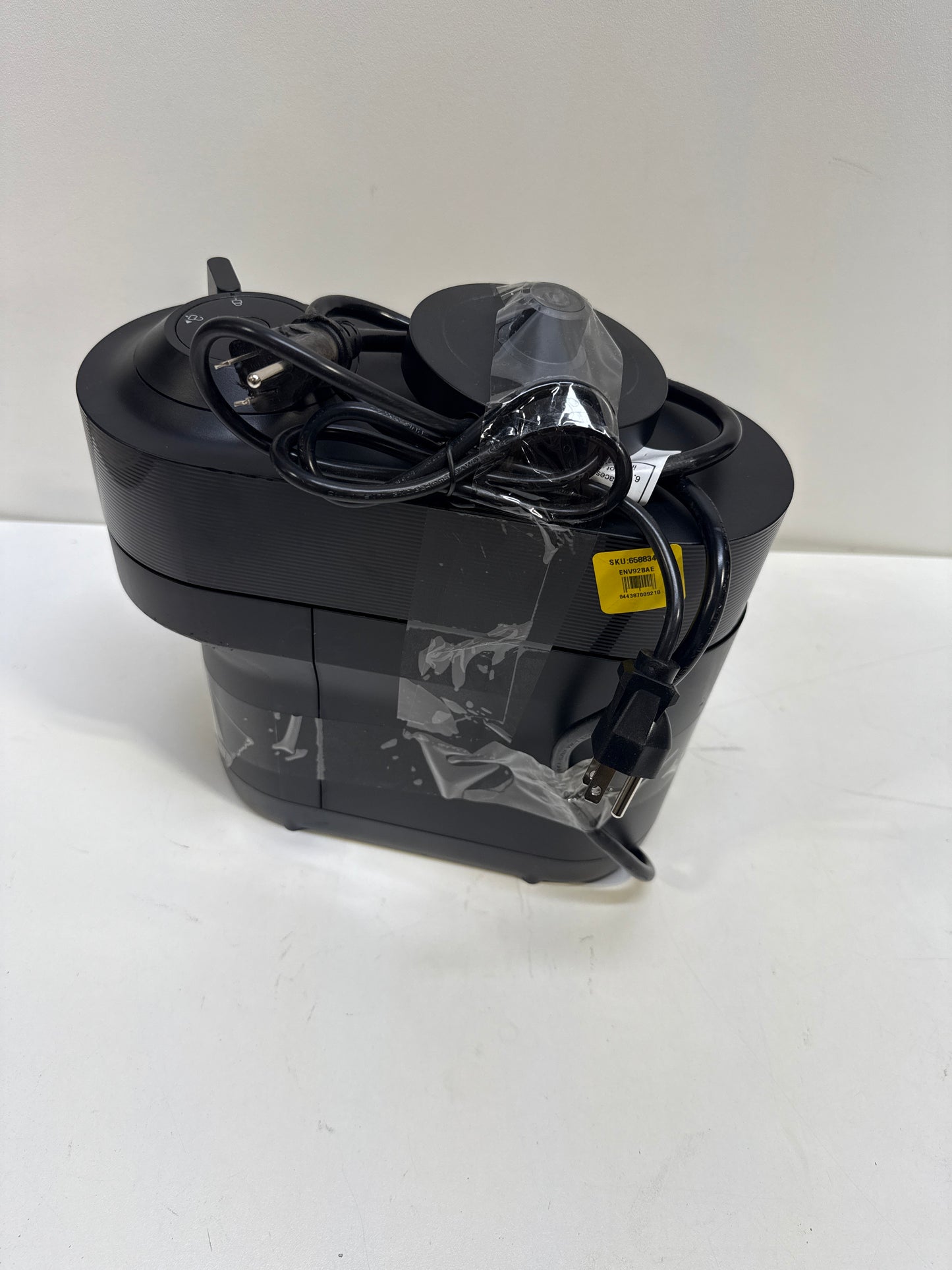 See Desc Nespresso Vertuo Next Deluxe Coffee and Espresso Machine by Breville, Dark Chrome with Aeroccino Milk Frother - Dark Chrome