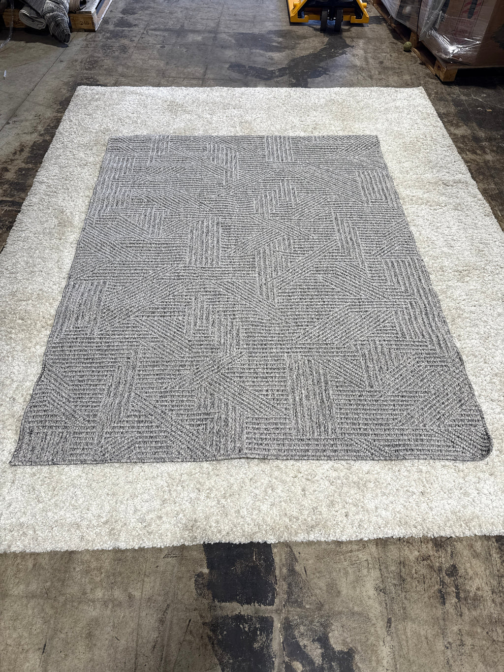 Regent Area Rug Collection Celaya 5 ft. 3 in. x 7 ft. - *Rugs