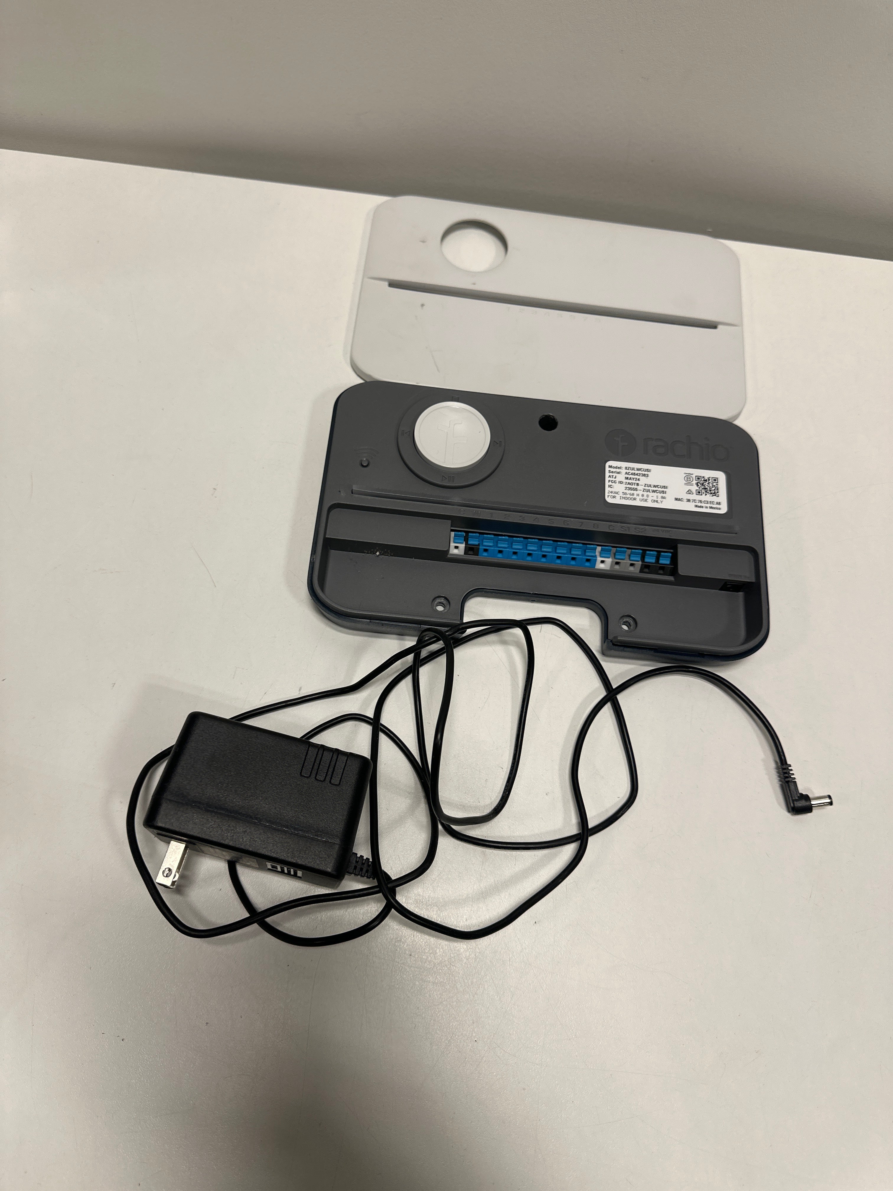 Used Rachio 3 Smart Sprinkler Controller, 8 Zone 3rd Generation, Alexa and Apple Homekit Compatibl