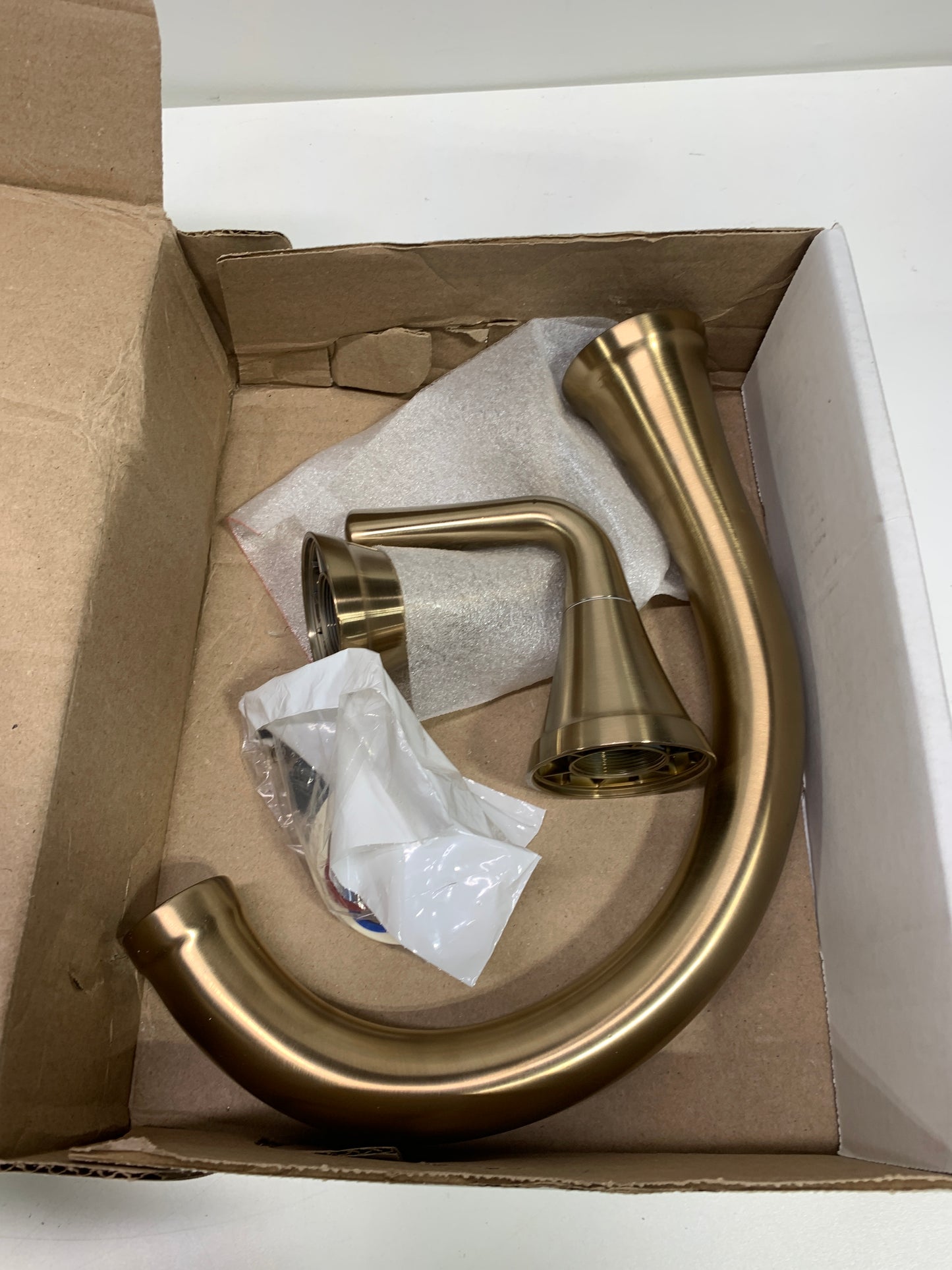 Scratch Delta T2733 Kayra Deck Mounted Roman Tub Filler - Bronze