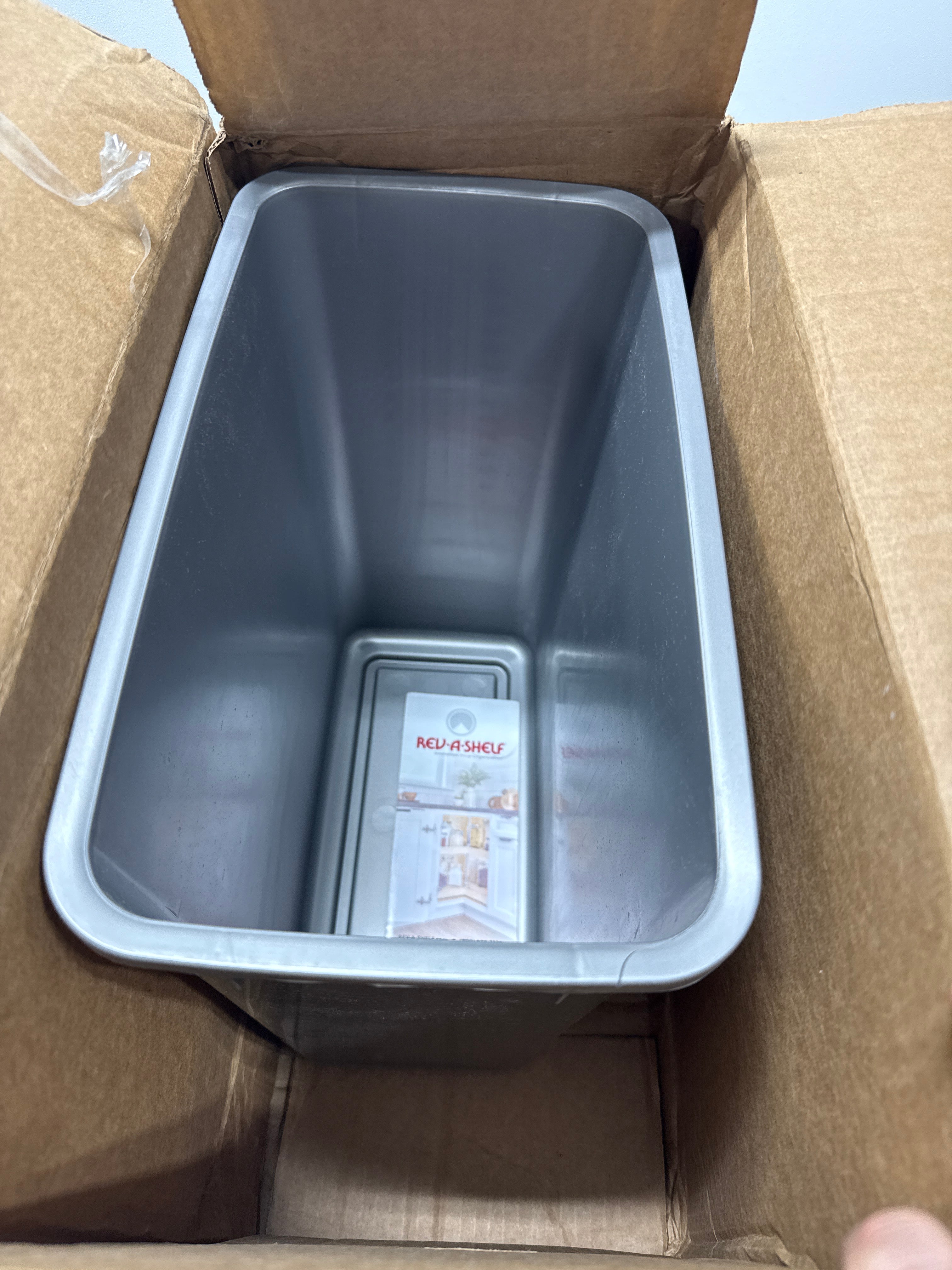 Rev-a-Shelf RV-20-52 Classic 20 Quart / 5 Gallon Replacement Bin