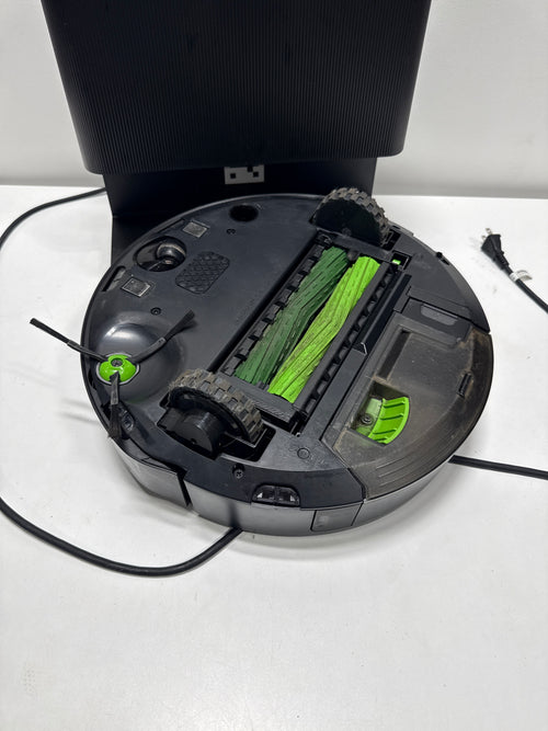 Used Roomba Combo J5+ Self-Emptying Robotic Vacuum and Mop