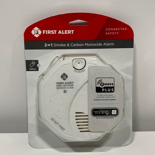 First Alert ZCOMBO Battery-Powered Electrochemical/Photoelectric Smoke and Carbon Monoxide Detector