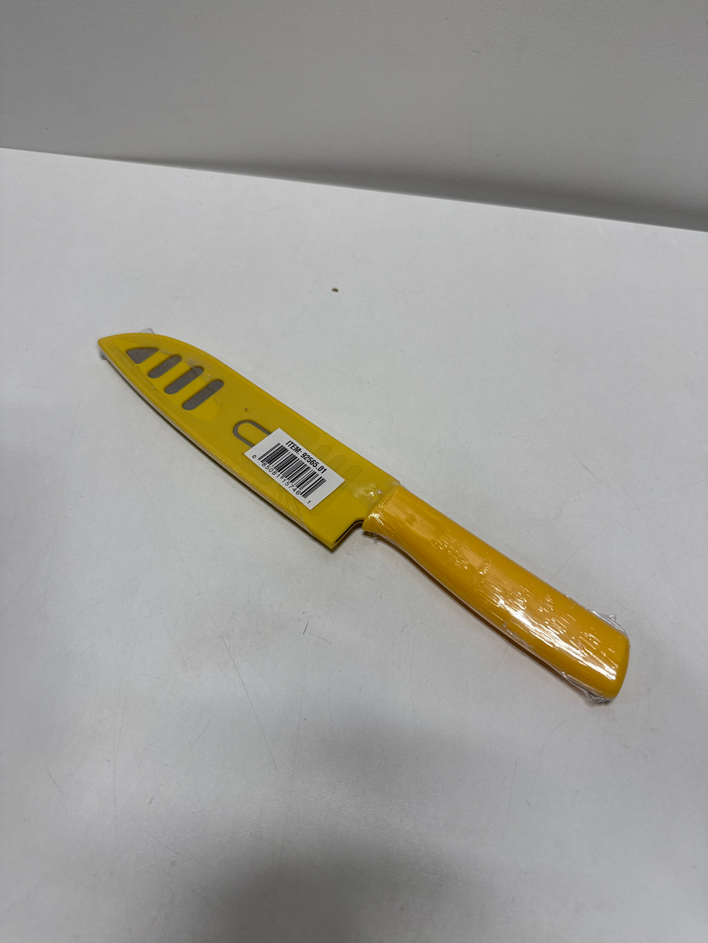 Single Grantville 6 Inch Santoku Knife with Sheath in Assorted Colors