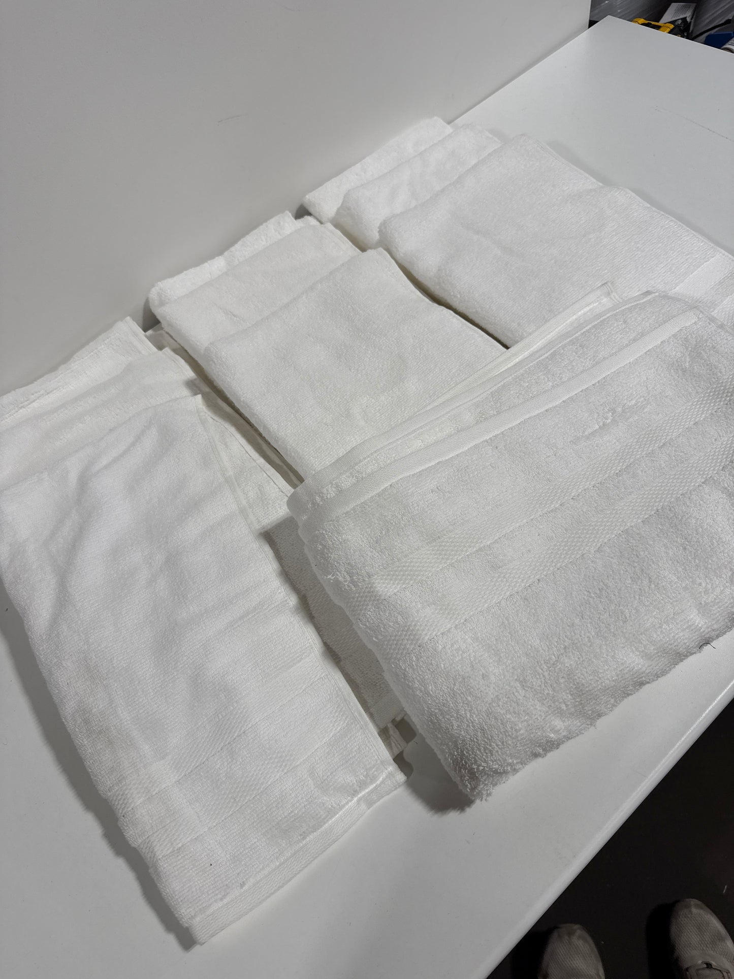 Grandeur Hospitality Towels Set of 10