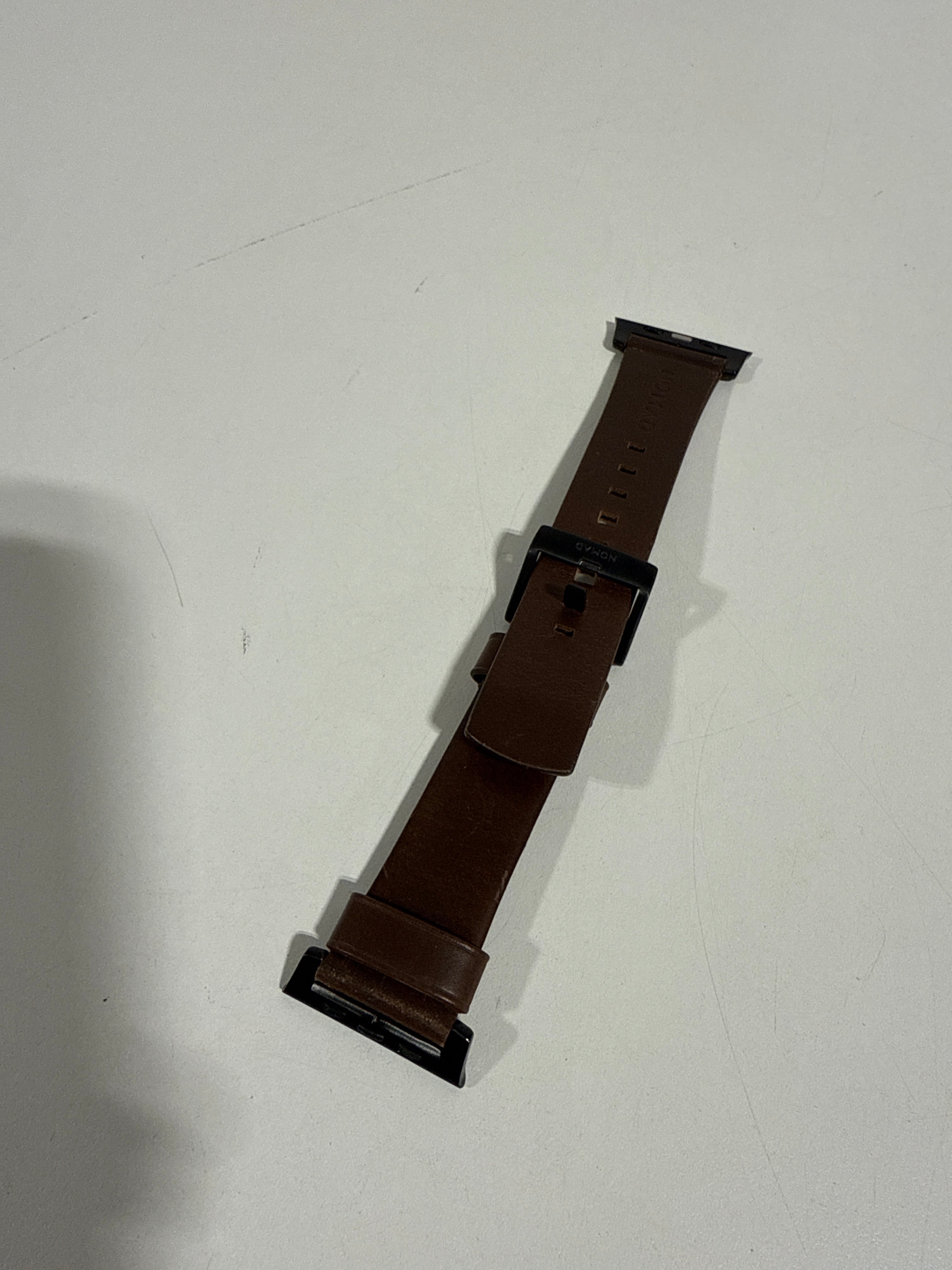 Nomad - Modern Leather Watch Strap for Apple Watch 42mm and 44mm - Brown with black lugs - *Headphones & Tech