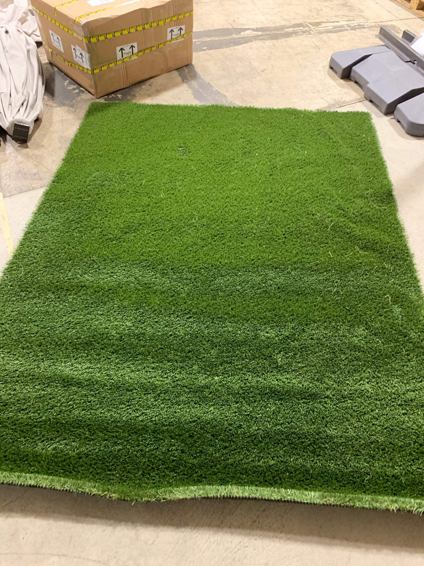 Used PreGra 50 oz Premium Artificial Turf 48 sq ft