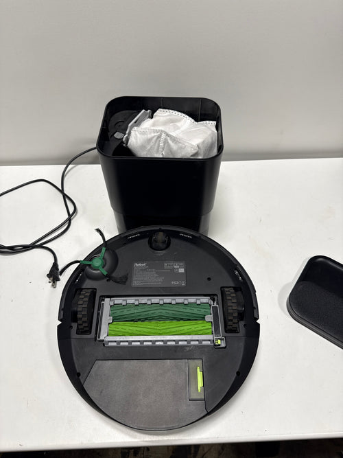 Used Roomba Max 705 Vac Robot + AutoEmpty Dock | Black | IRobot