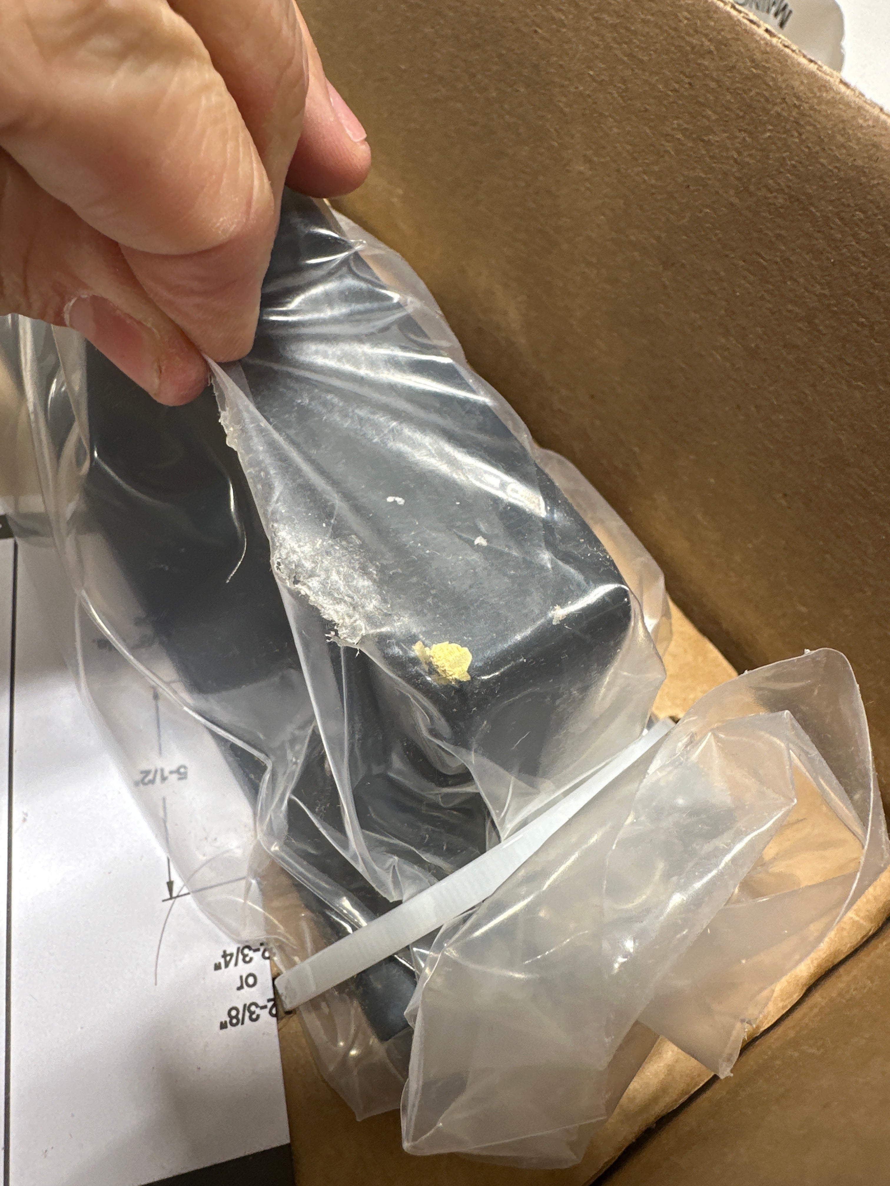 Damage Emtek Sgl Cyl, Lausanne Tub Ent, Helios Lever, RH, US19