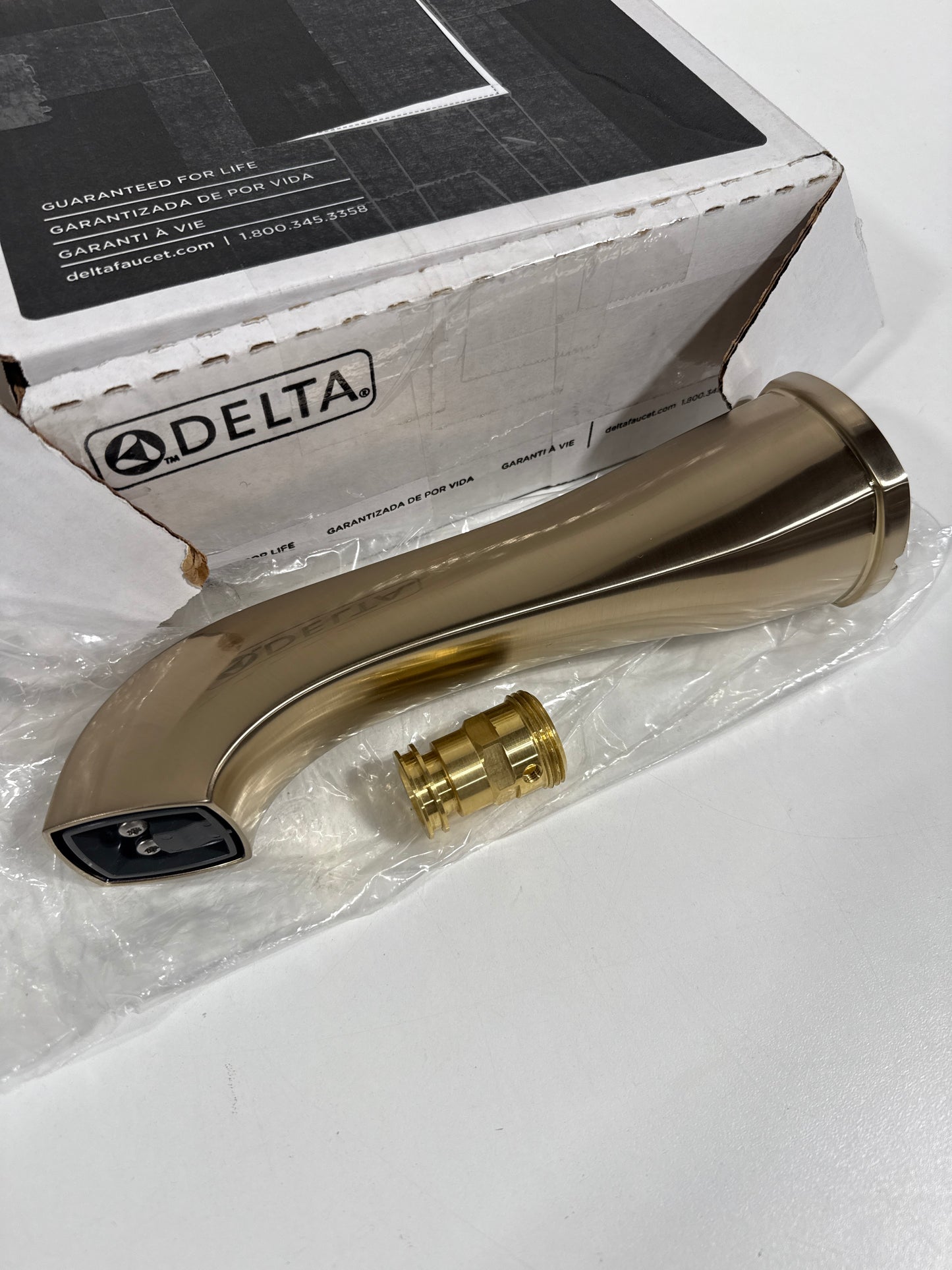 Delta Stryke Non-Diverter Tub Spout Lumicoat Champagne Bronze