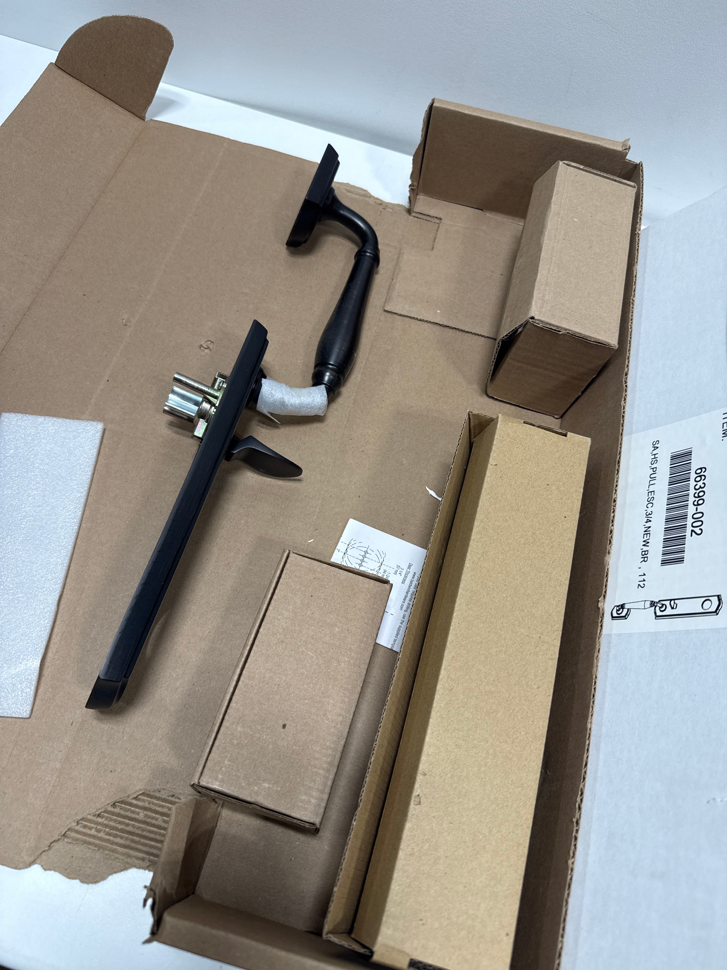 Baldwin EE.NEWxCUR.R.TAE New Hampshire One Piece Single Cylinder Keyed Entry Handleset with Right Handed Interior Curve Lever