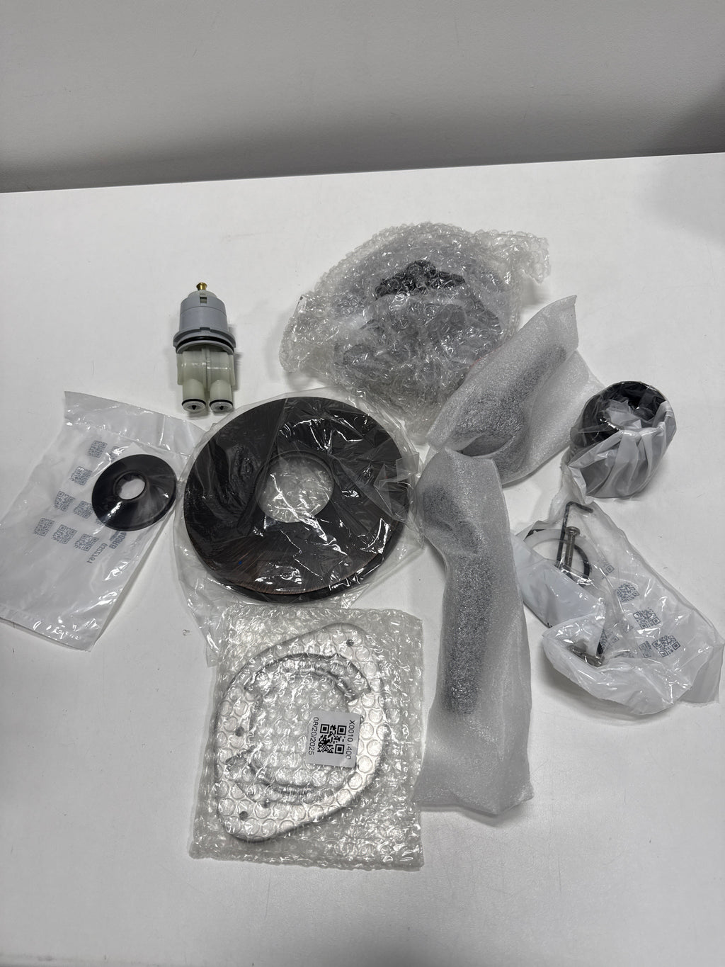 Delta DSS-Trinsic-1401 Monitor 14 Series Single Function Pressure Balanced Shower System