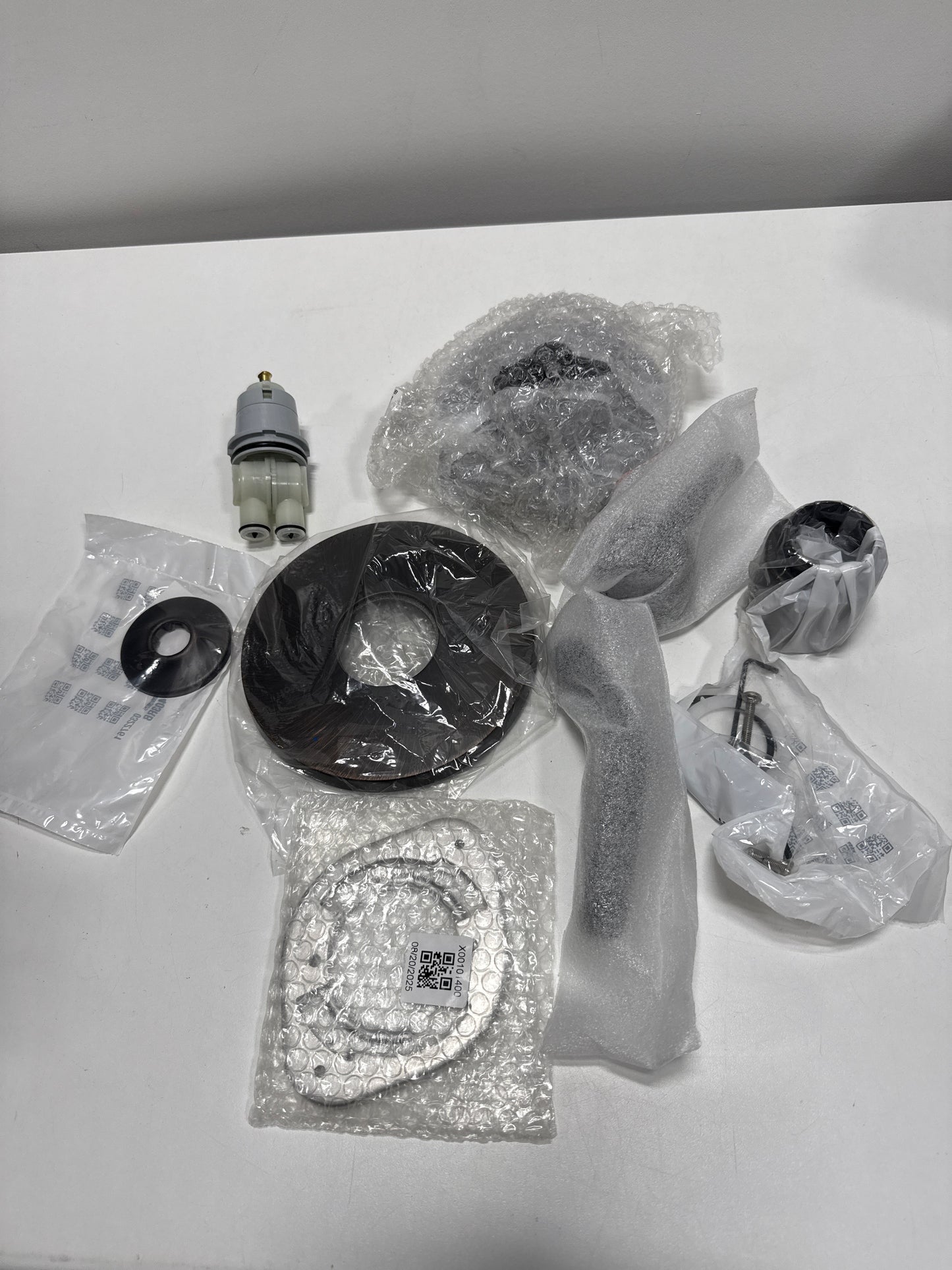 Delta DSS-Trinsic-1401 Monitor 14 Series Single Function Pressure Balanced Shower System