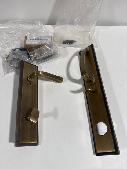 Scratch Signature Hardware 479101 Aurick Right Handed Solid Brass Keyed Entry Door Lever Set with 2-3/8" Backset - Antique Brass