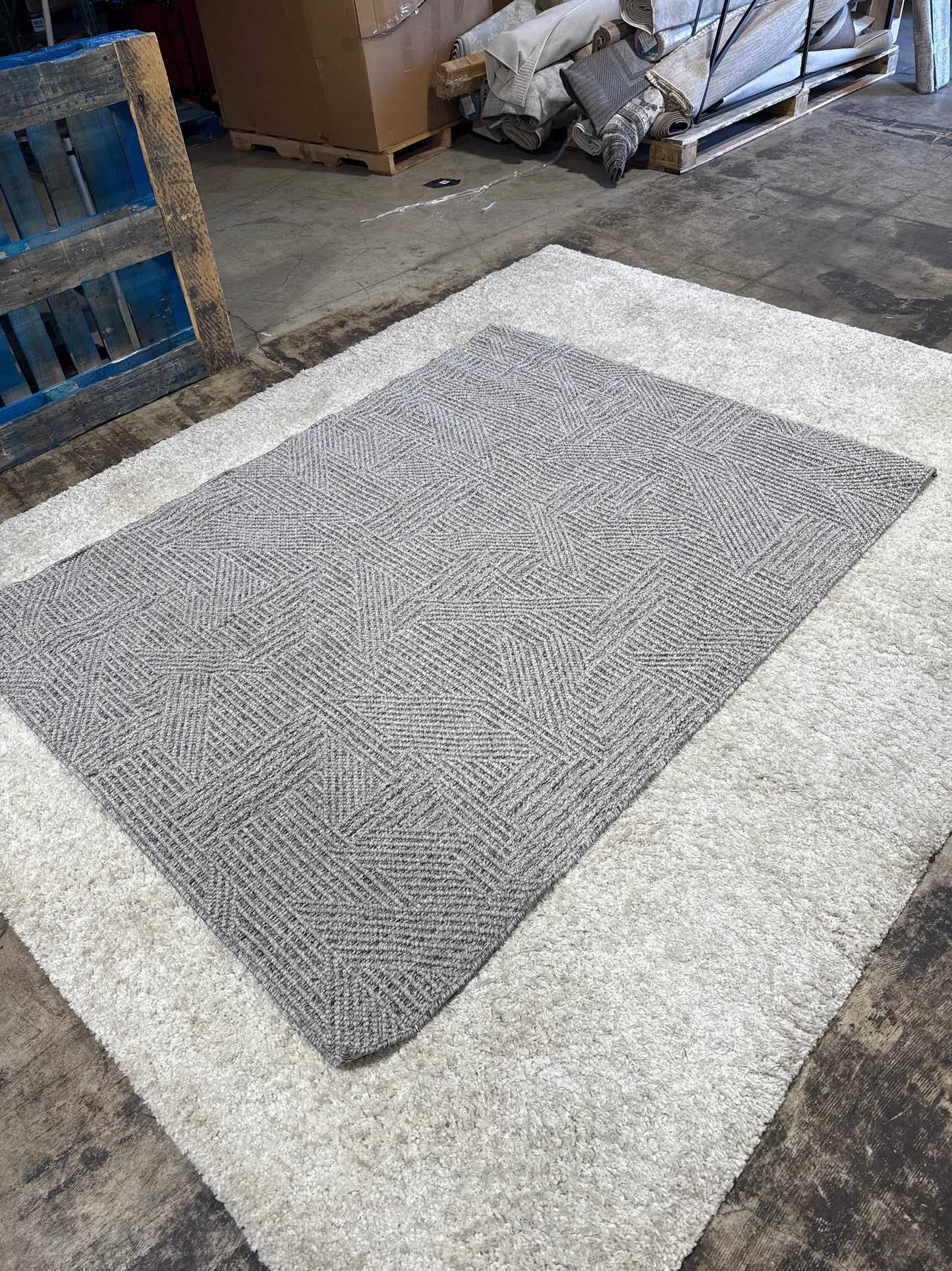 Regent Area Rug Collection, Celaya 5 ft. 3 in. x 7 ft.