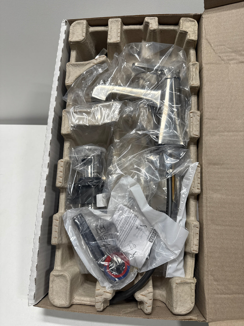 Delta Ashlyn Single Handle Bathroom Faucet with Metal Drain Assembly in Stainless 564-SSMPU-DST