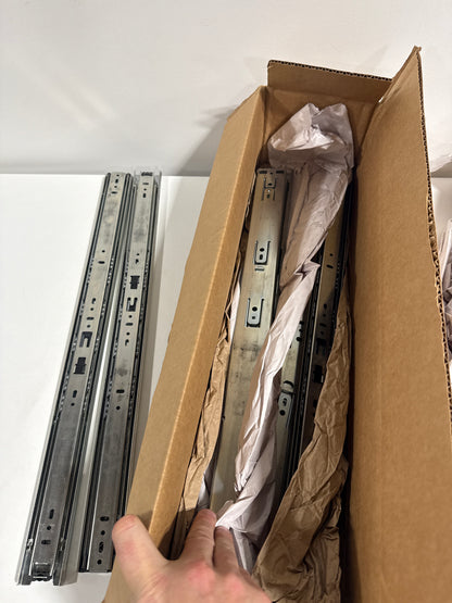 3 x Knape & Vogt Kv8400 B22 Wh 22 in. Full Extension Precision Drawer Slide - White