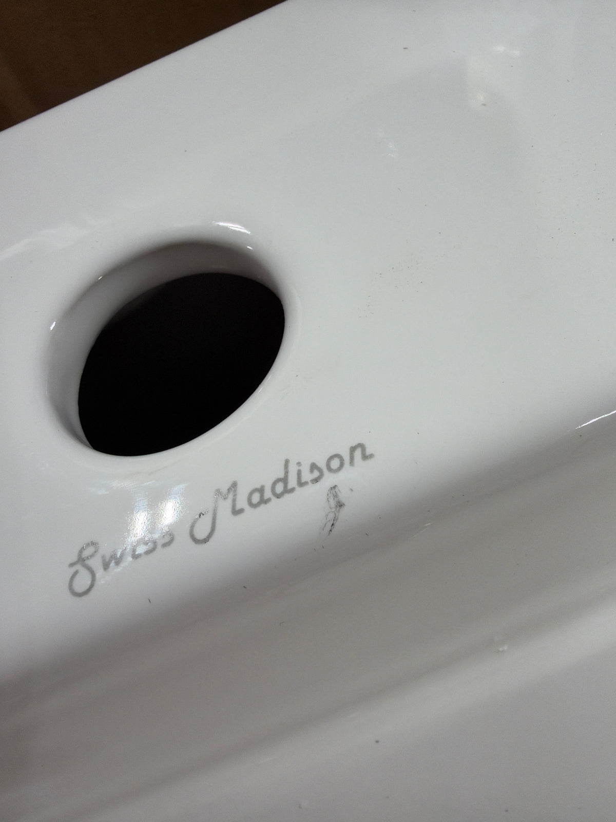 Scuff Swiss Madison SM-VS203 Claire 20-7/8" Rectangular Ceramic Vessel Bathroom Sink with Single Faucet Hole and Center Drain Glossy White Sinks Bathroom