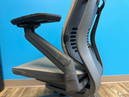 Steelcase - Gesture Shell Back Office/Gaming Chair - Truffle