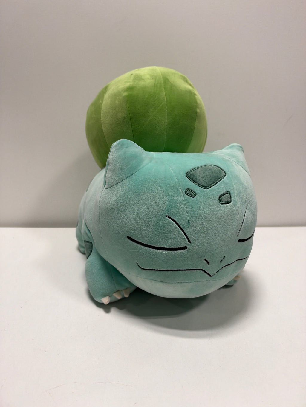 Pokemon Bulbasaur 18-in Sleeping Plush