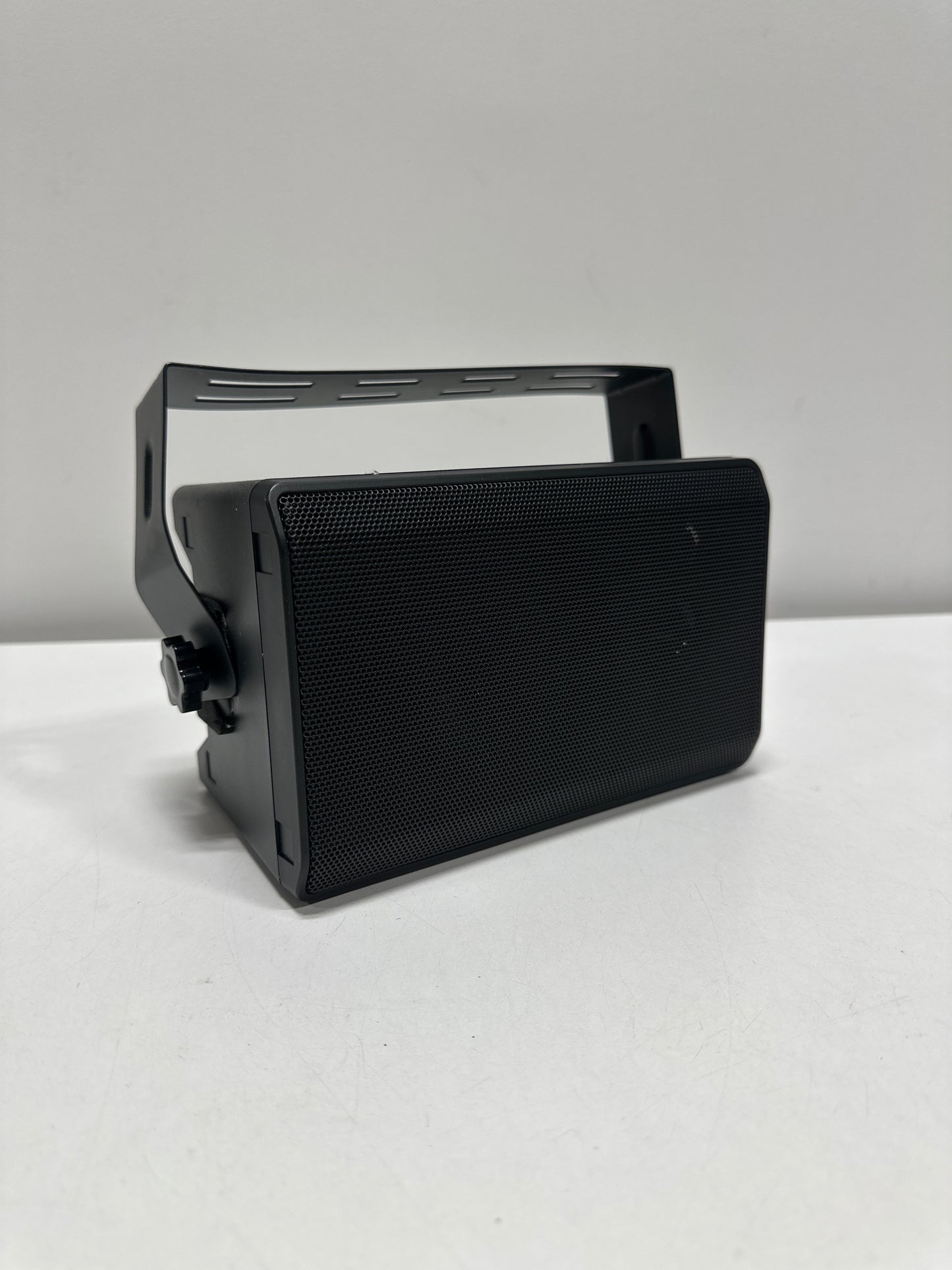 Single Speaker Insignia - 2-Way Indoor/Outdoor Speakers - Black