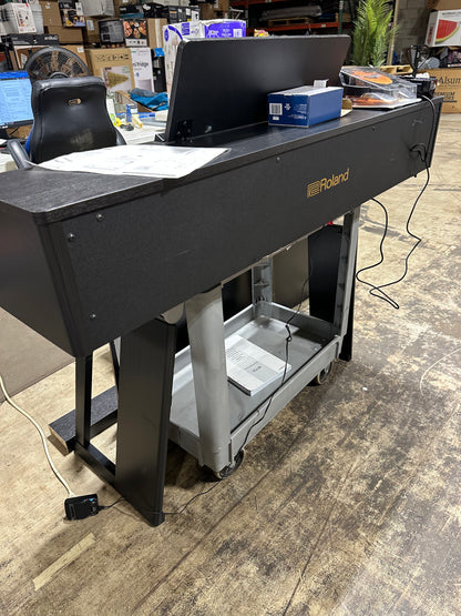 Used Roland RP750 Digital Piano Bundle