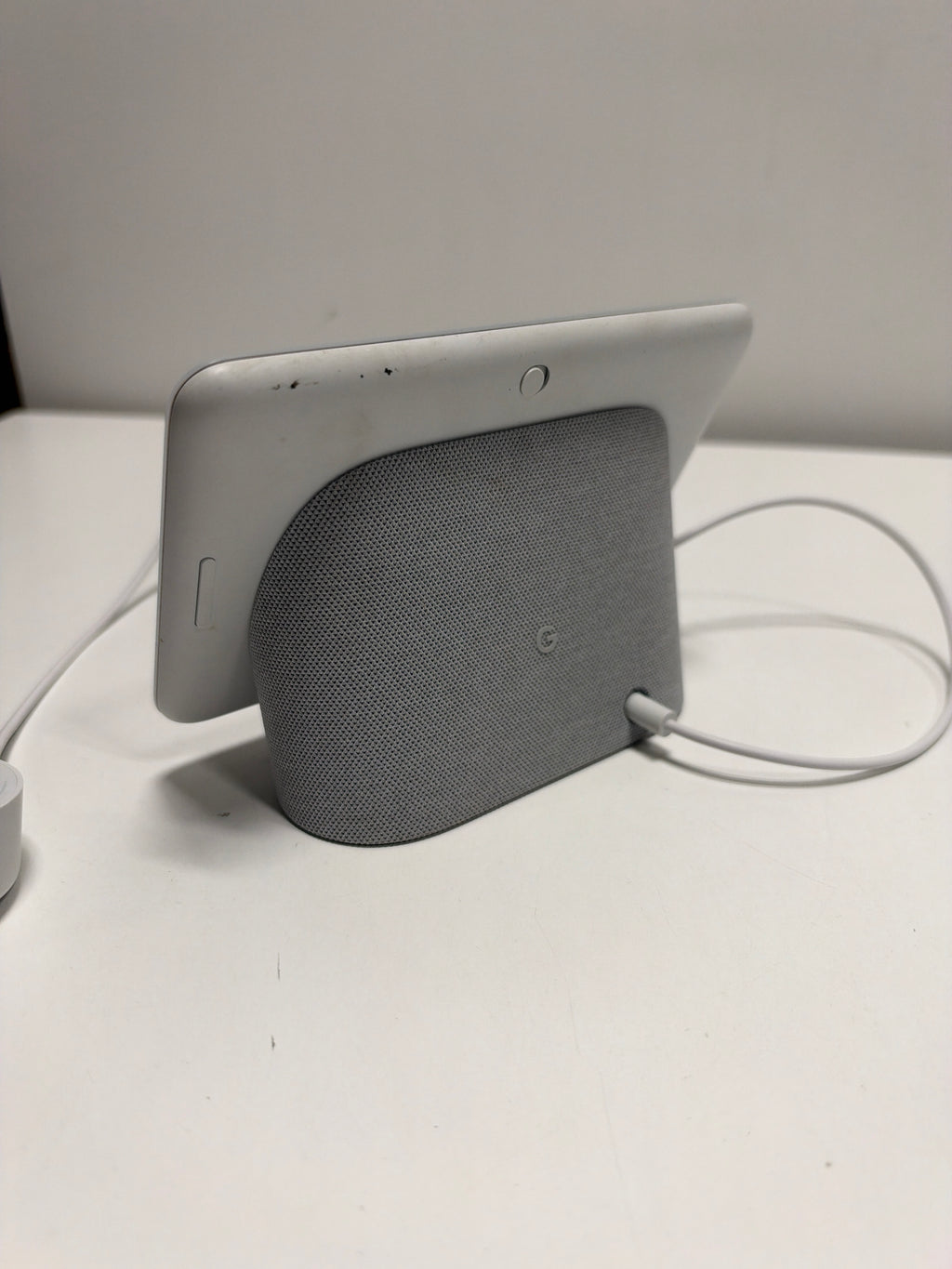 Used Cracked Google Nest Hub 7-inch Display 2nd Gen Sand Calk