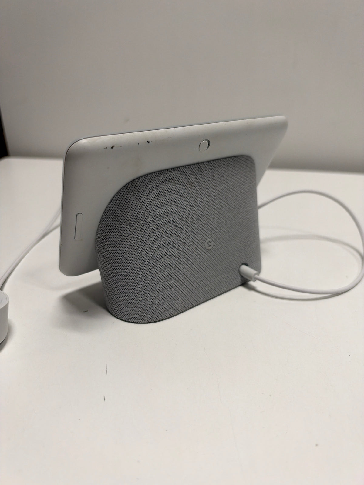 Used Cracked Google Nest Hub 7-inch Display 2nd Gen Sand Calk